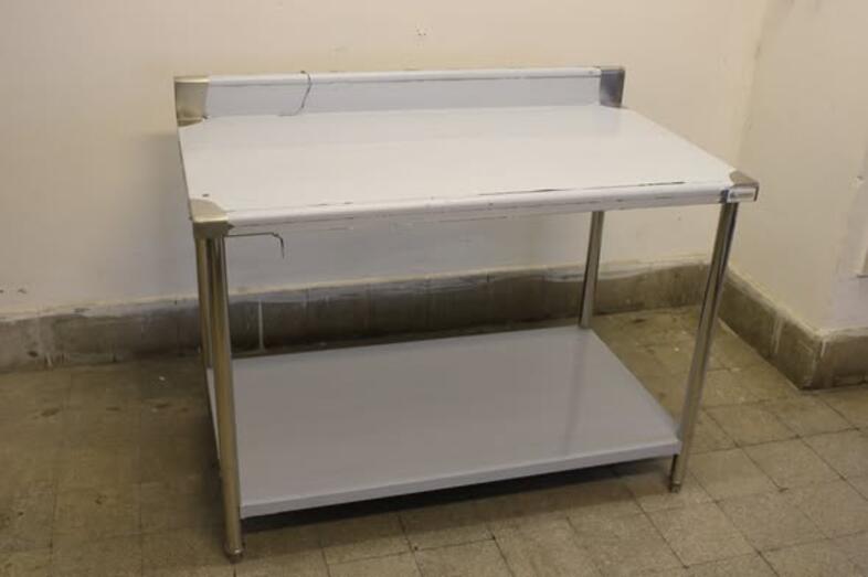 �j GN Gastronic’s rozsdamentes munkaasztal, 120�70 cm