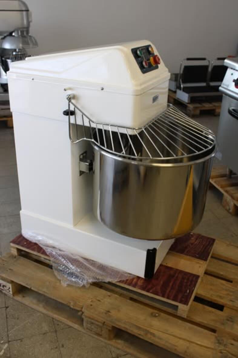 �j GN Gastronic’s H60 64 literes spir�ldagaszt�
